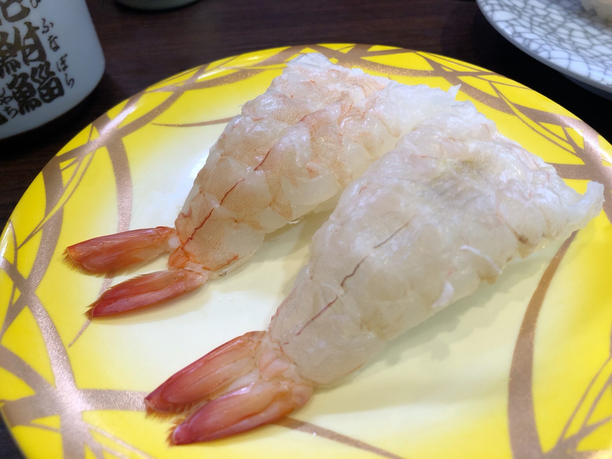 Raw shrimp at Mawaru Sushi Ichiba