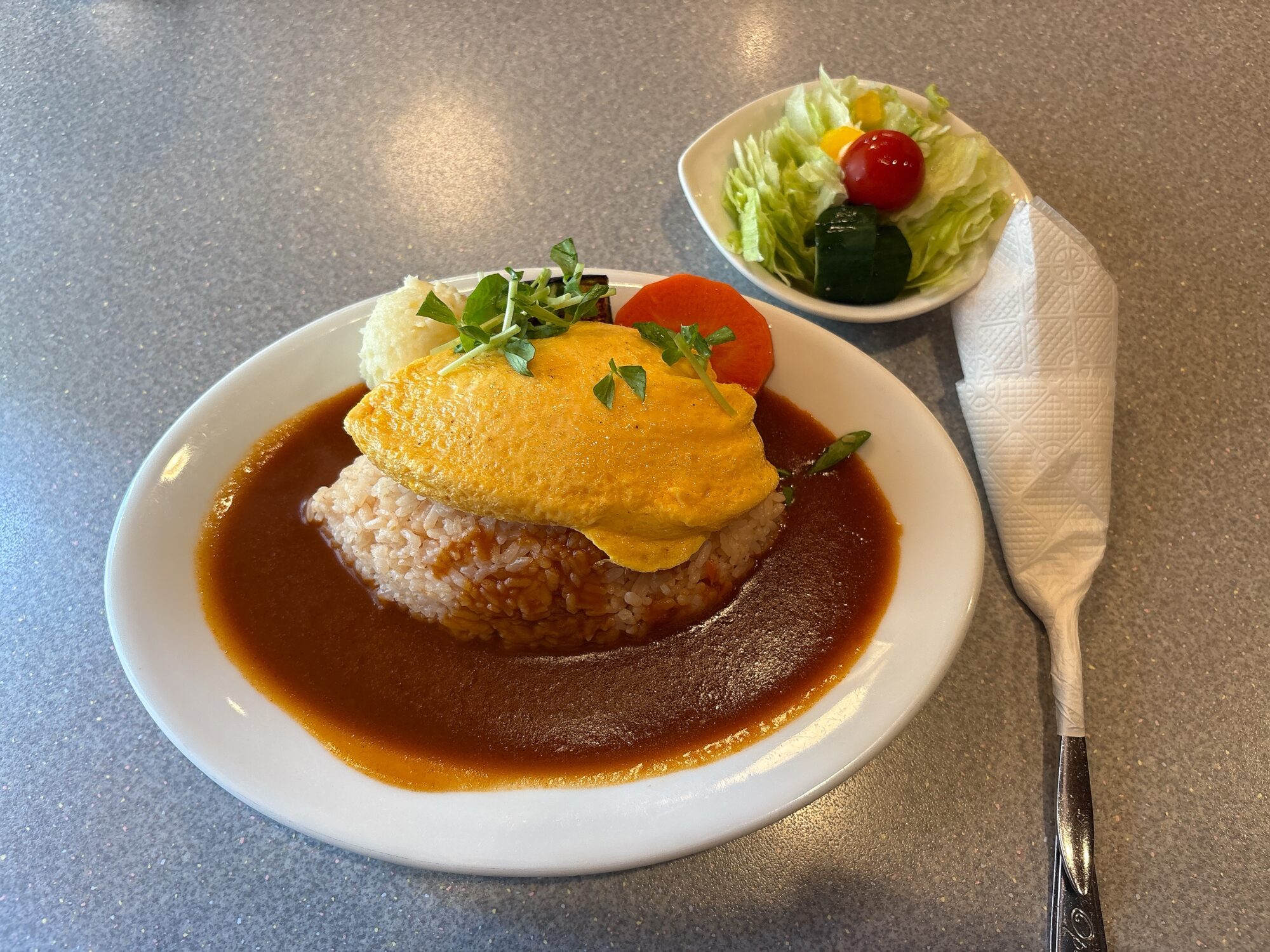 オムレツライスB(レギュラー)